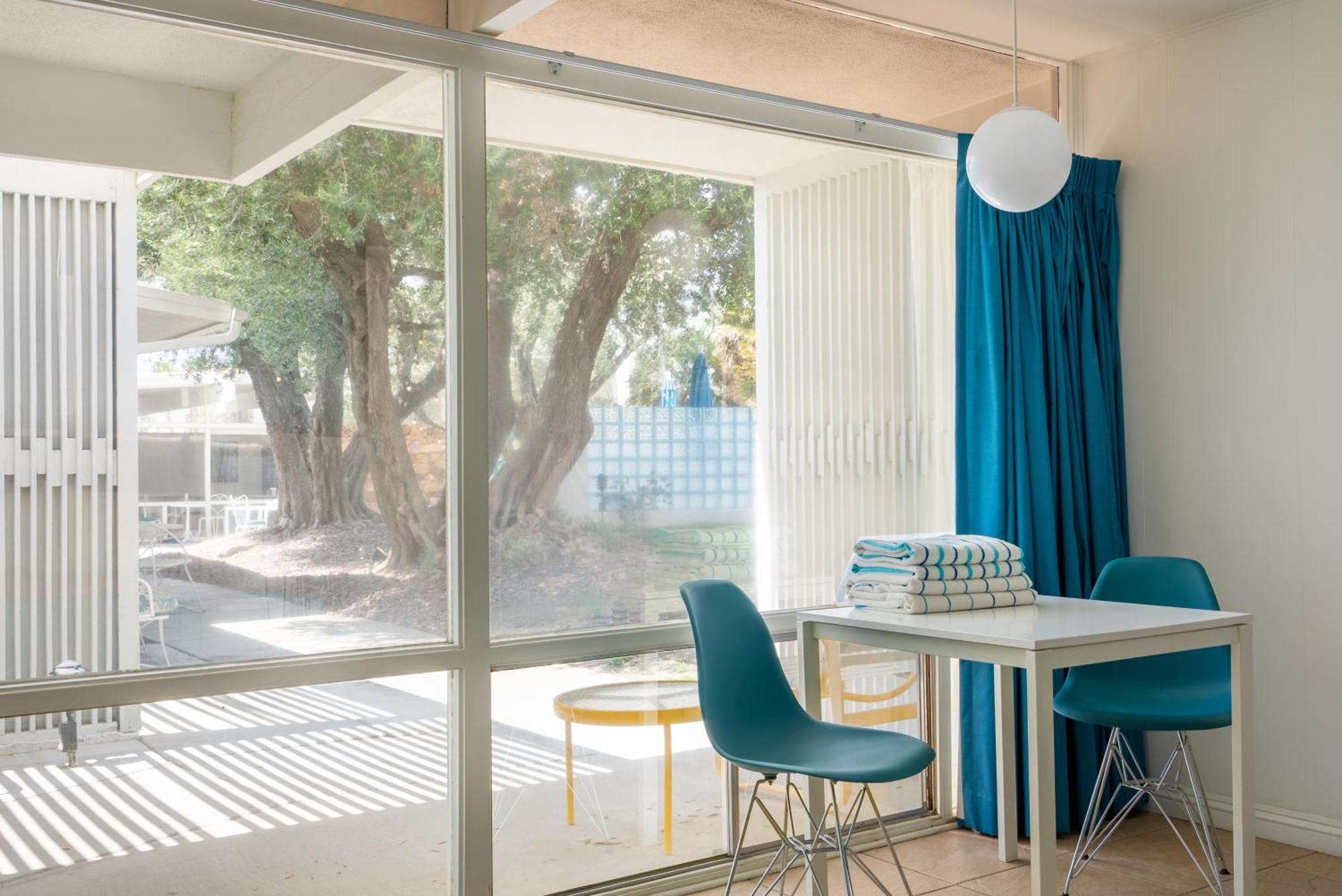 Monkey Tree Hotel By Avantstay Stylish Hotel In Palm Springs W Pool Exterior foto