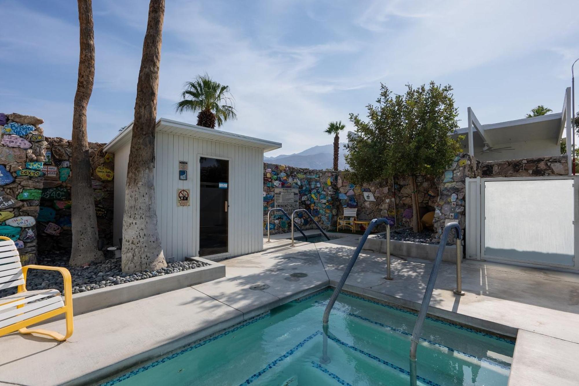 Monkey Tree Hotel By Avantstay Stylish Hotel In Palm Springs W Pool Exterior foto